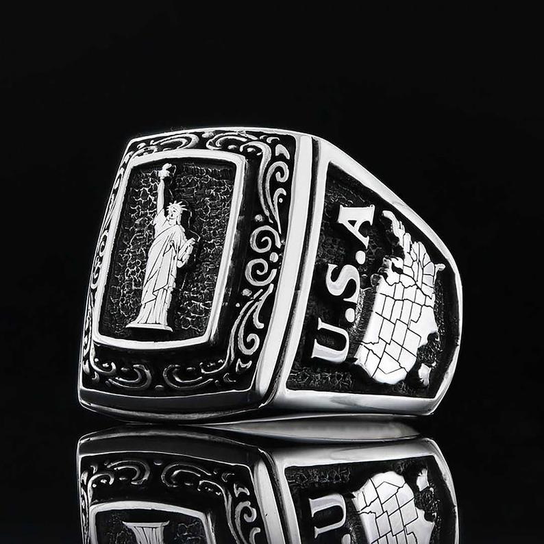 Statue of Liberty Souvenir Ring