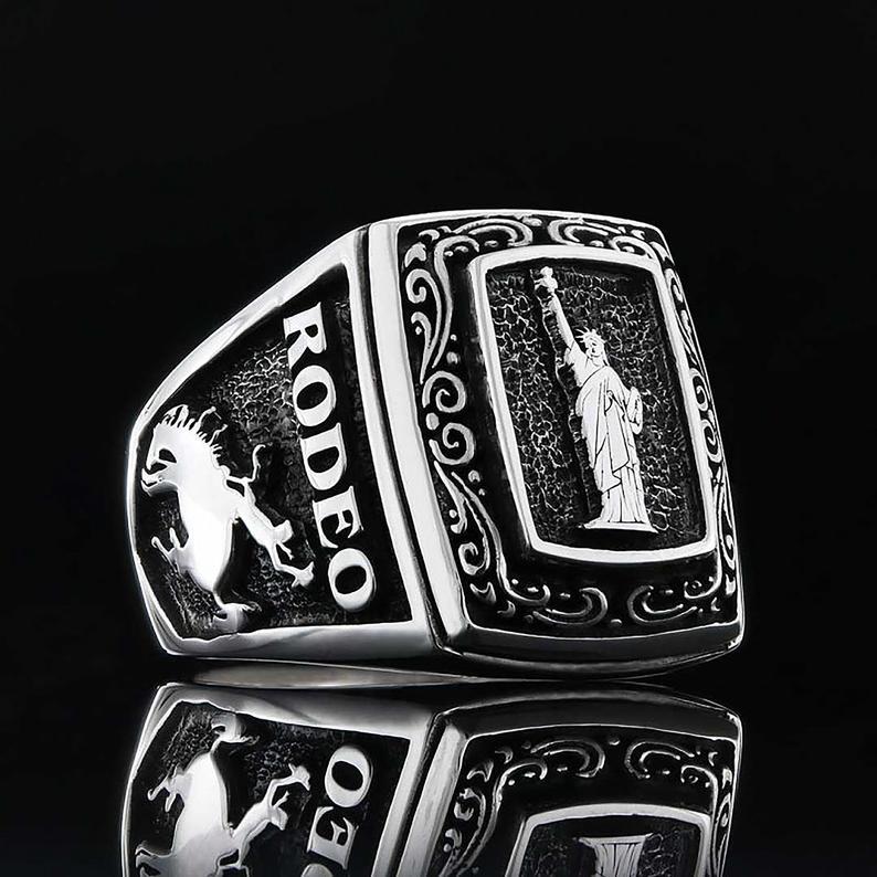 Statue of Liberty Souvenir Ring